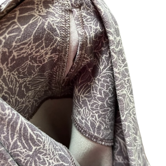 Lululemon Align High-Rise Crop Purple with White Floral Print - Picture 6 of 8